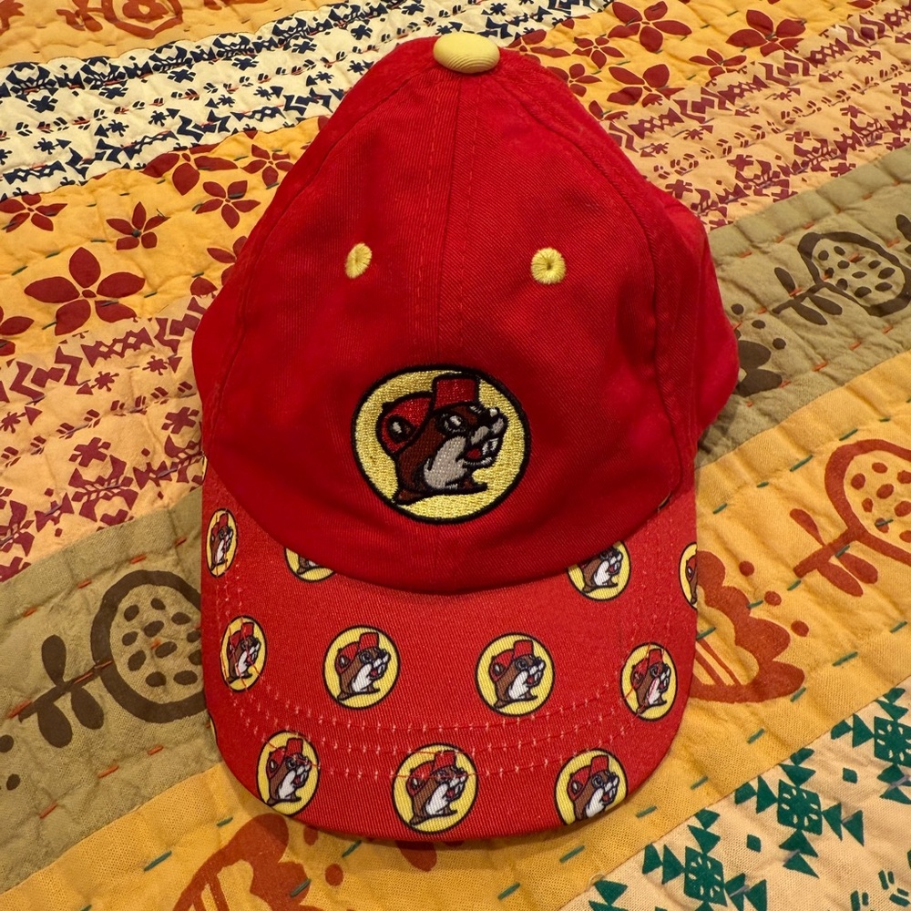 Buc-ee’s infant baseball cap red/yellow